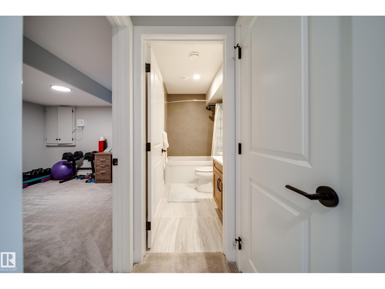 6843 KNOX LO SW