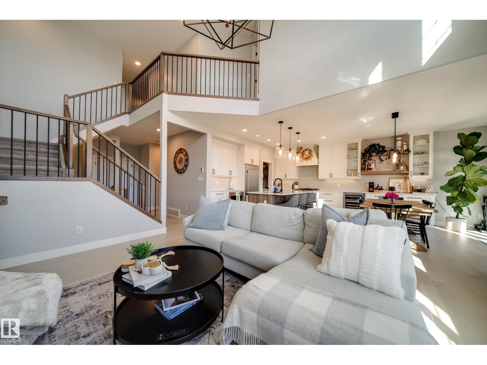 6843 KNOX LO SW