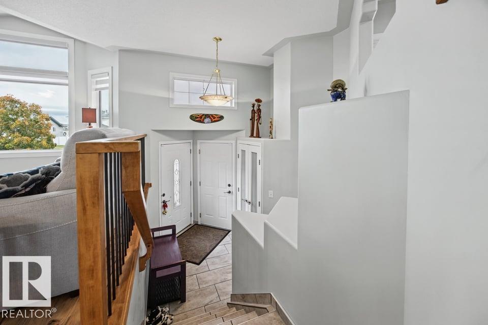 16103 67 ST NW