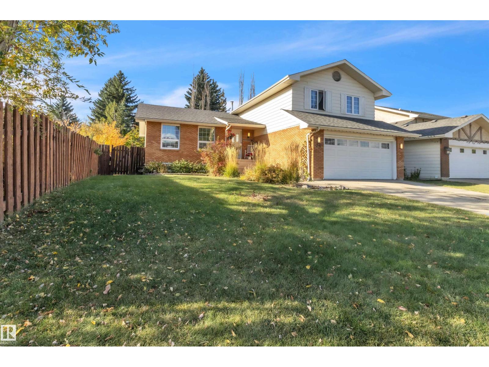76 GARIEPY CR NW