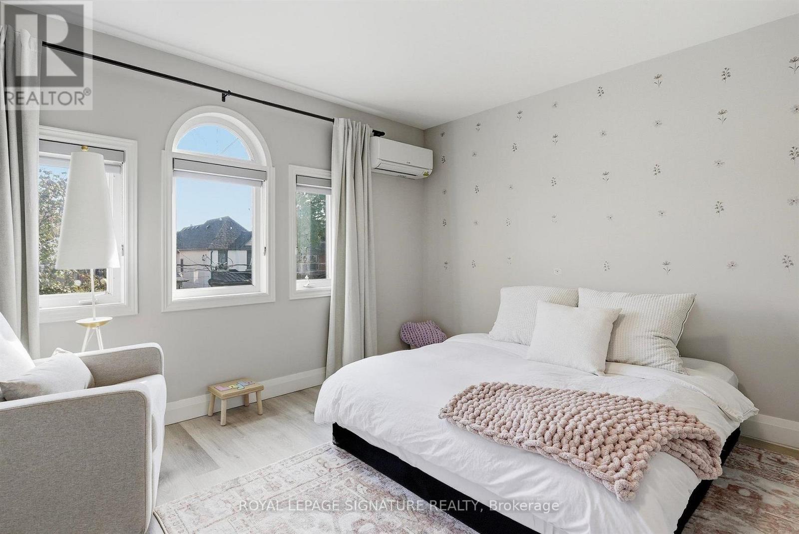 46 Hendrick Avenue, Toronto, Ontario  M6G 3S5 - Photo 32 - C13873854