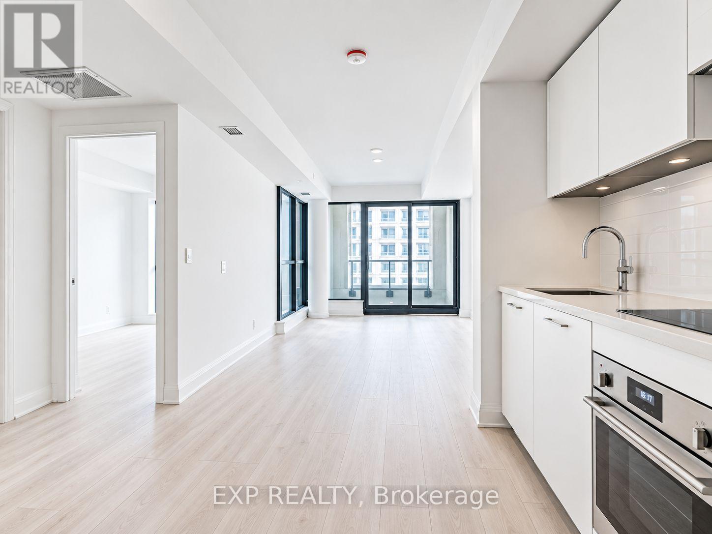 431 - 33 FREDERICK TODD WAY, Toronto, Ontario