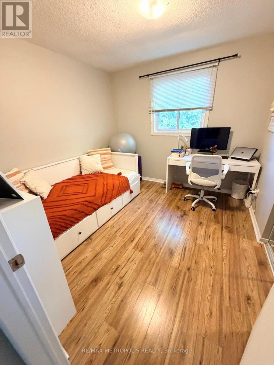 Main - 85 Barnes Drive, Ajax (Central), Ontario  L1S 5E7 - Photo 16 - E13873838