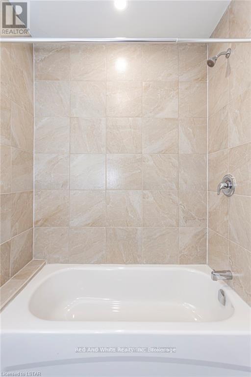 2 Upper - 279 William Street, London East, Ontario N6B 3C2 - Photo 13 - X13873906