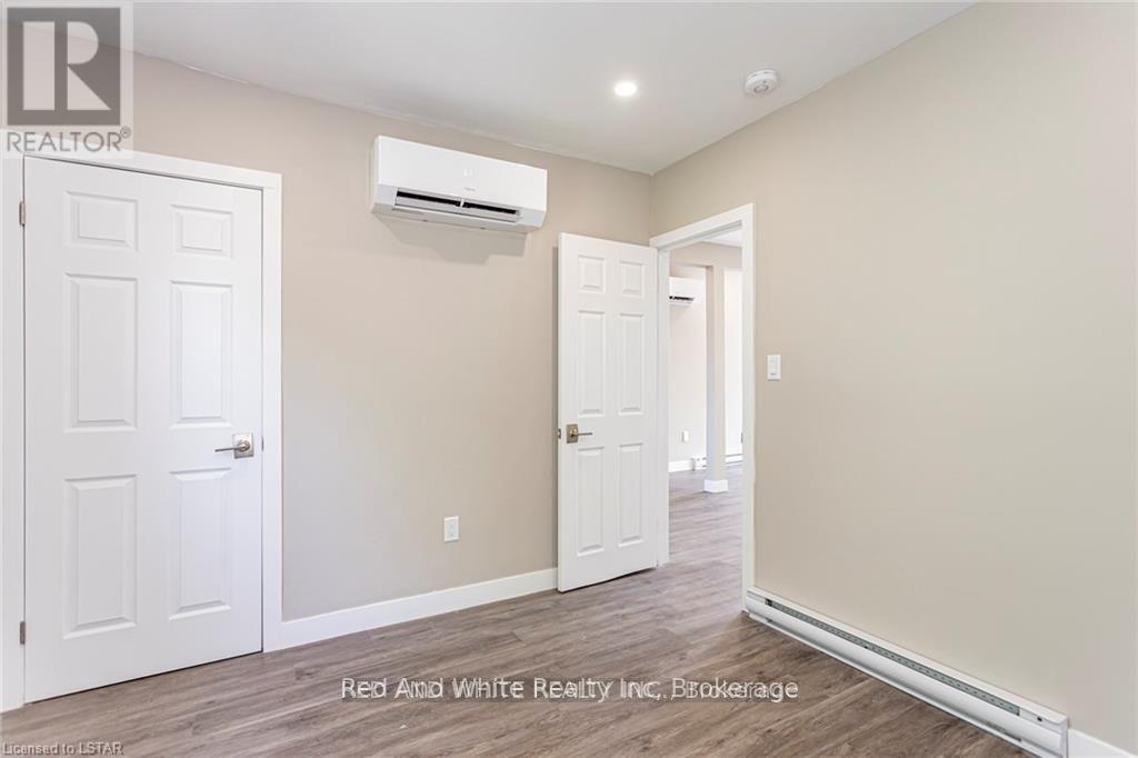 2 Upper - 279 William Street, London East, Ontario N6B 3C2 - Photo 15 - X13873906