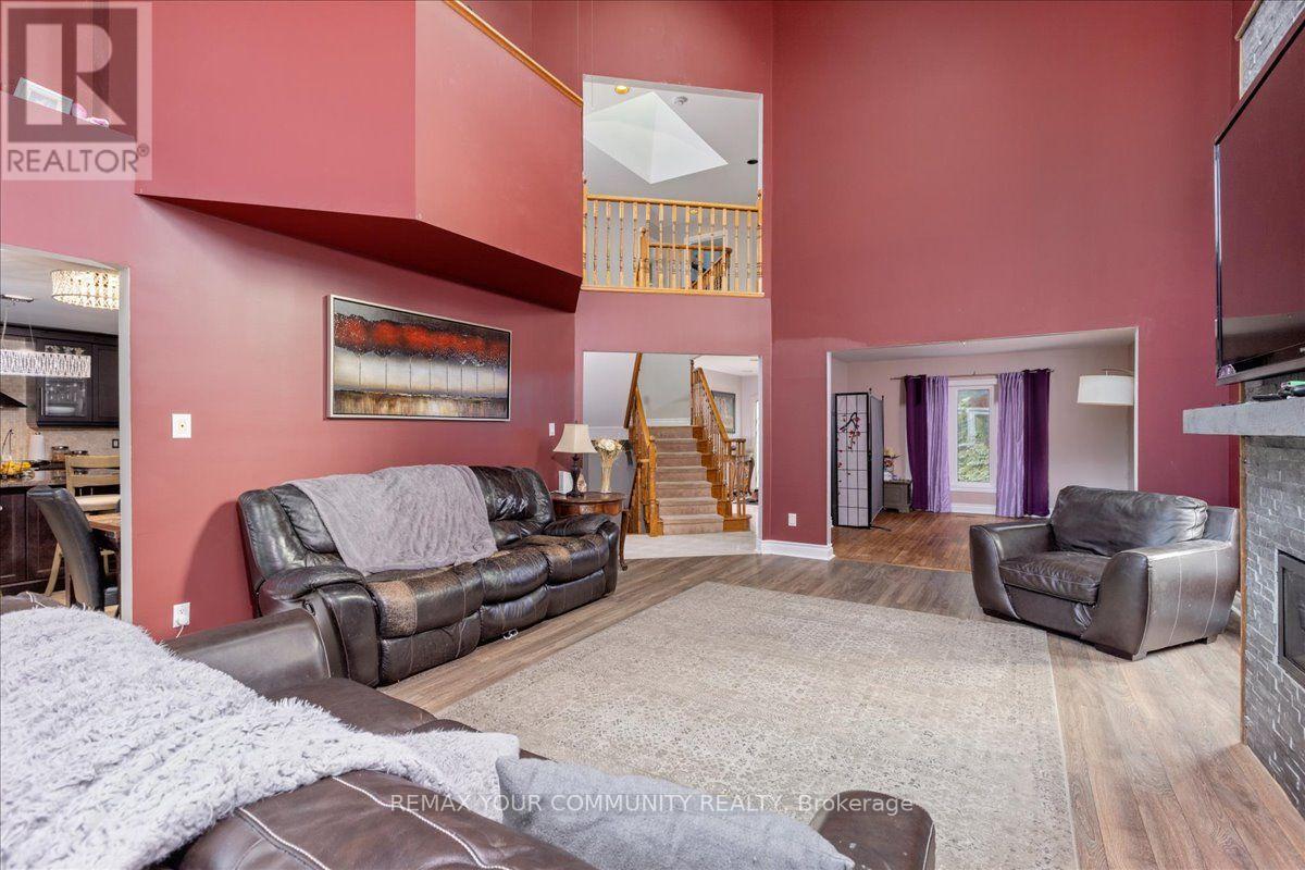 76 Riverglen Drive, Georgina, Ontario  L4P 2R1 - Photo 12 - N13873956