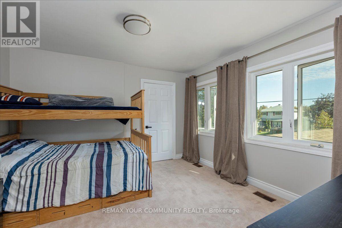 76 Riverglen Drive, Georgina, Ontario  L4P 2R1 - Photo 28 - N13873956