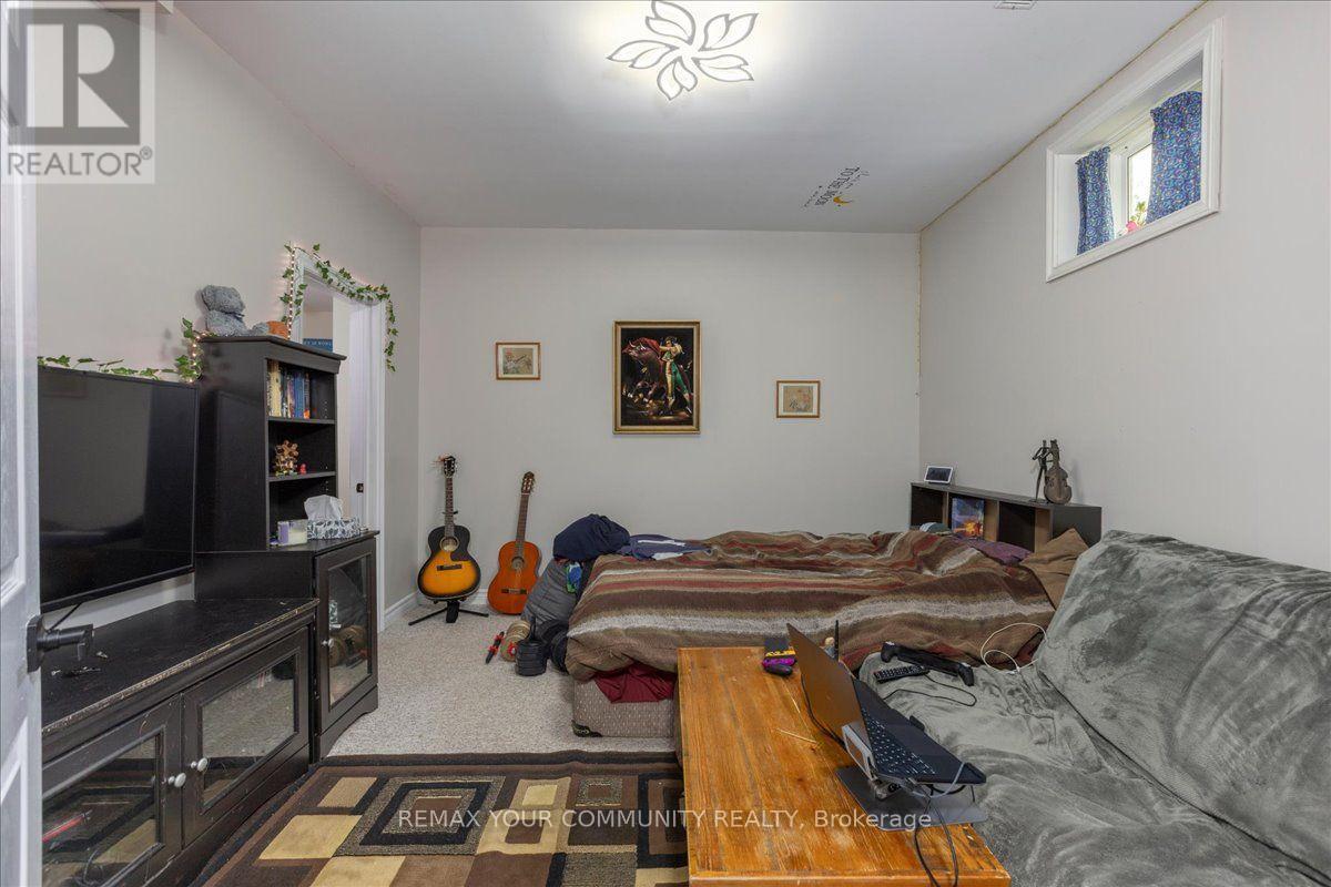 76 Riverglen Drive, Georgina, Ontario  L4P 2R1 - Photo 32 - N13873956