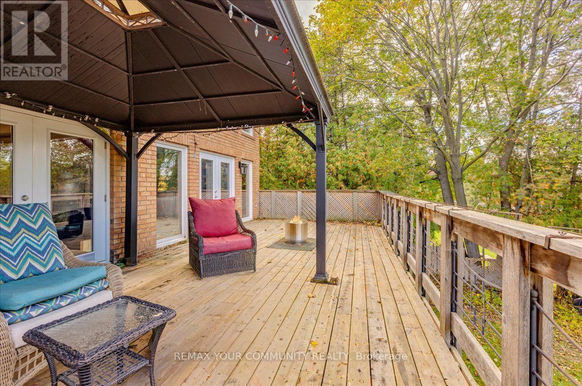76 Riverglen Drive, Georgina, Ontario  L4P 2R1 - Photo 37 - N13873956