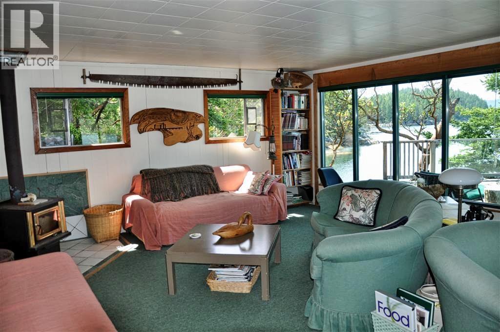 6894 Blueberry Point, Nelson Island, British Columbia  V0P 1V0 - Photo 19 - R3173507
