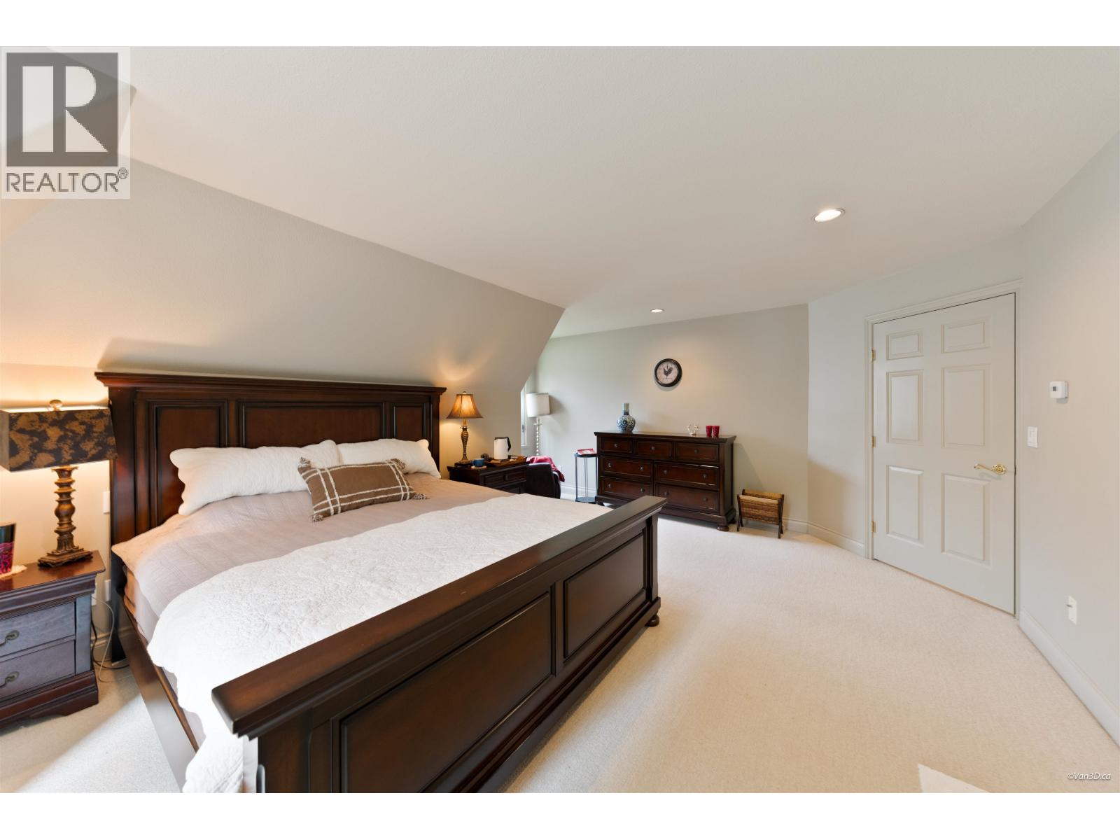8530 Anglers Place, Vancouver, British Columbia  V6P 6P1 - Photo 17 - R3173125
