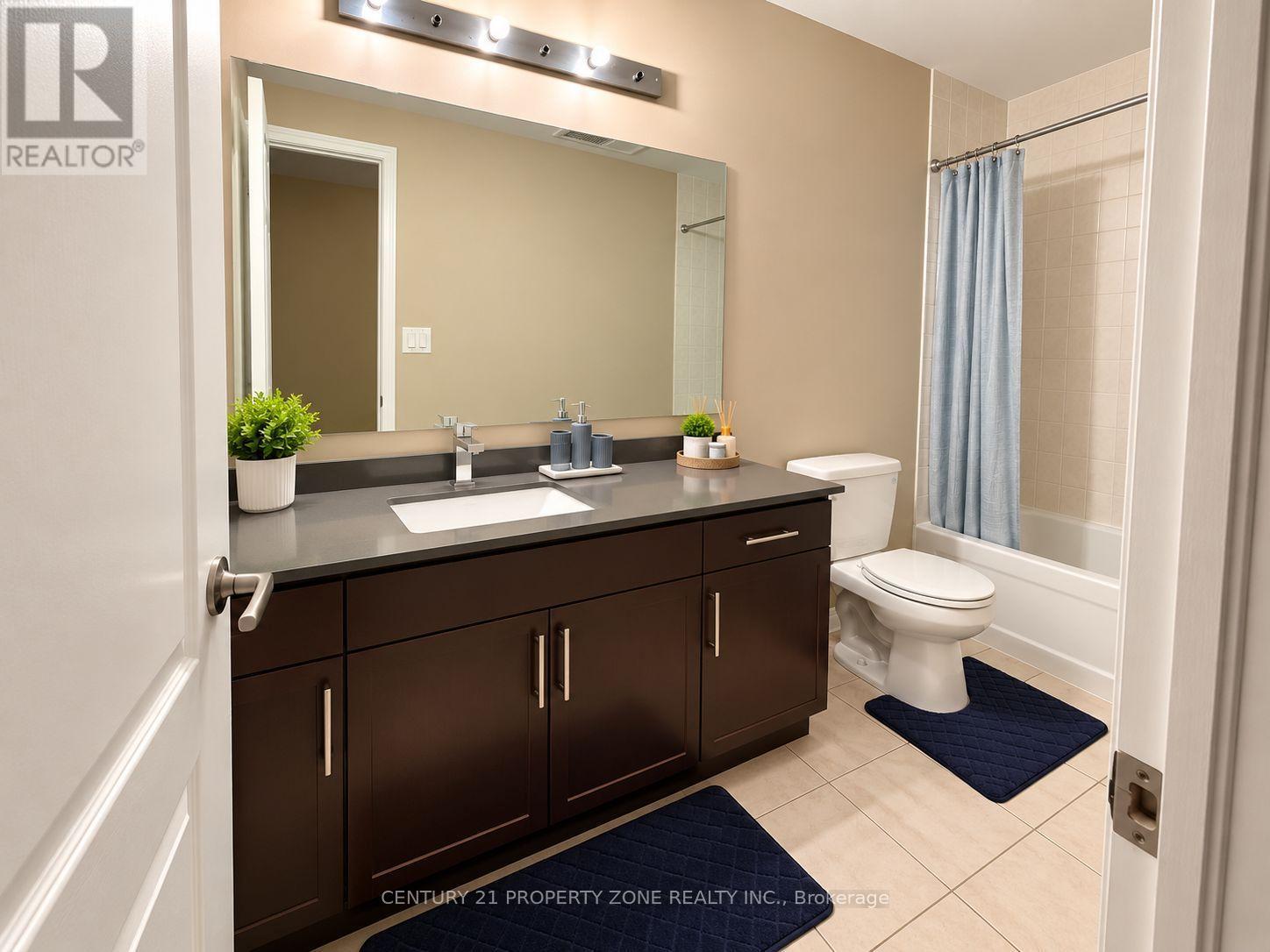 19 Signature Lane, Brampton, Ontario  L7A 0T2 - Photo 8 - W13873334
