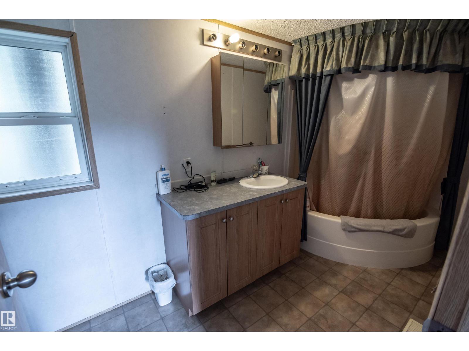 2331 TWP ROAD 552