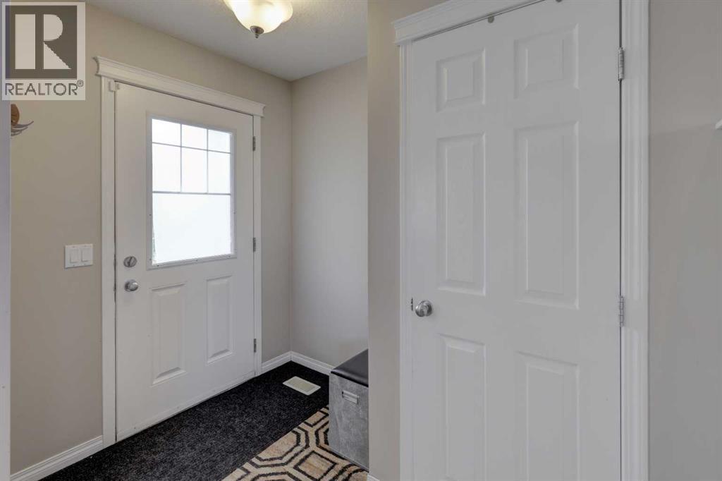 35 Sage Hill Manor NW, Calgary, Alberta  T3R 0H1 - Photo 4 - A2350726