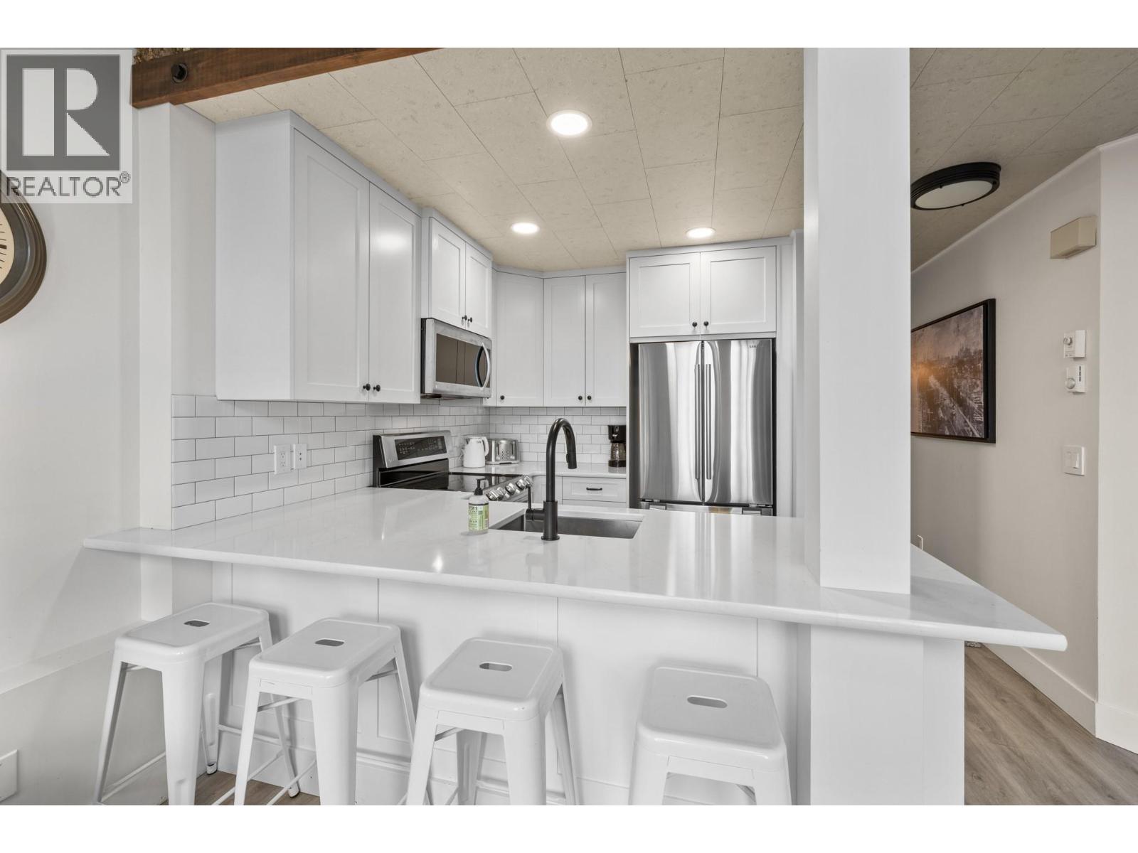 5977 Snow Pines Crescent Unit# 116c, Big White, British Columbia  V1P 1P3 - Photo 8 - 10402458