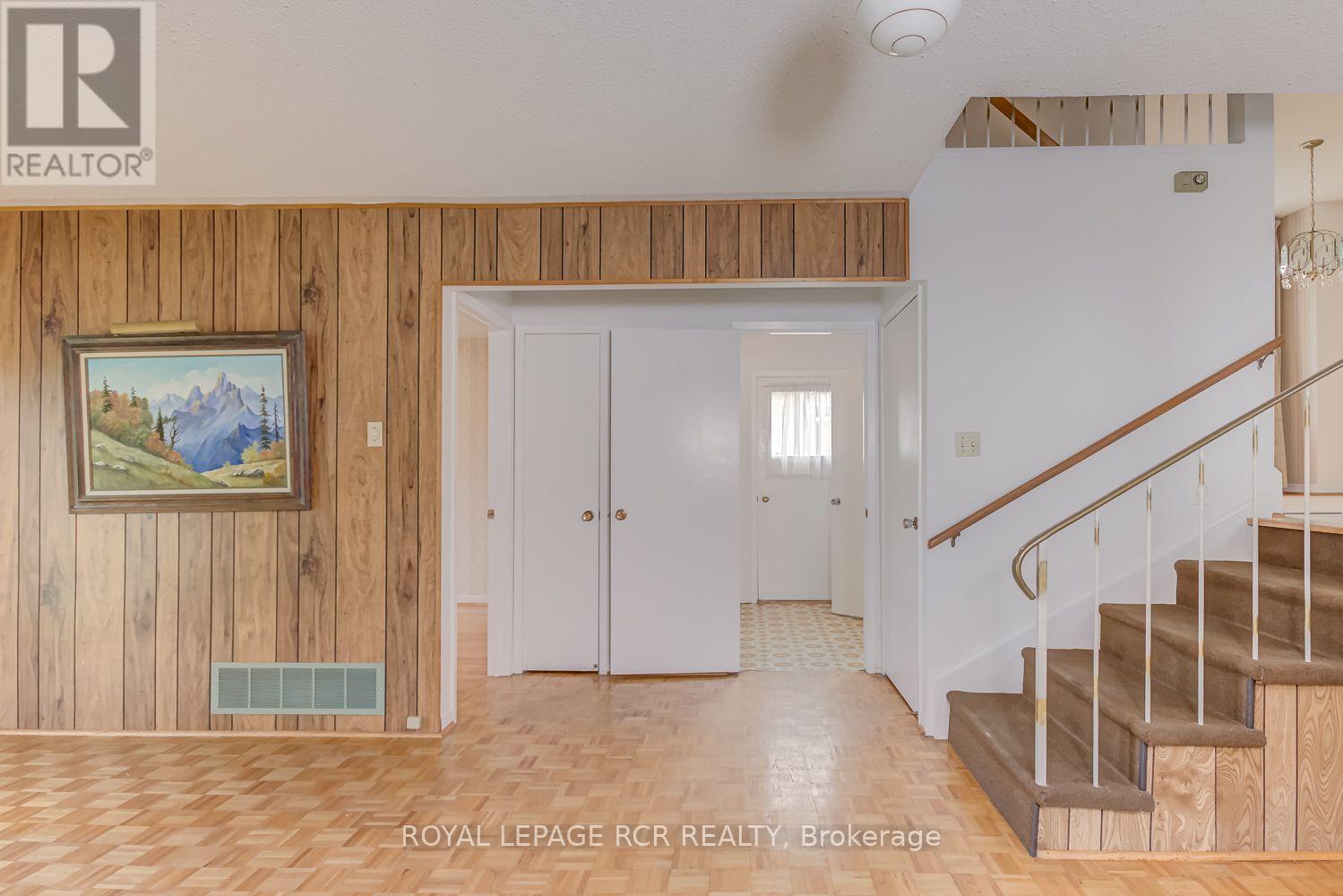 115 Meadowvale Court, Caledon (Bolton East), Ontario  L7E 3H3 - Photo 18 - W13873808
