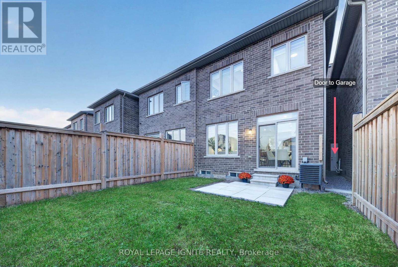 151 Adventura Road, Brampton, Ontario  L7A 5A7 - Photo 4 - W13873966
