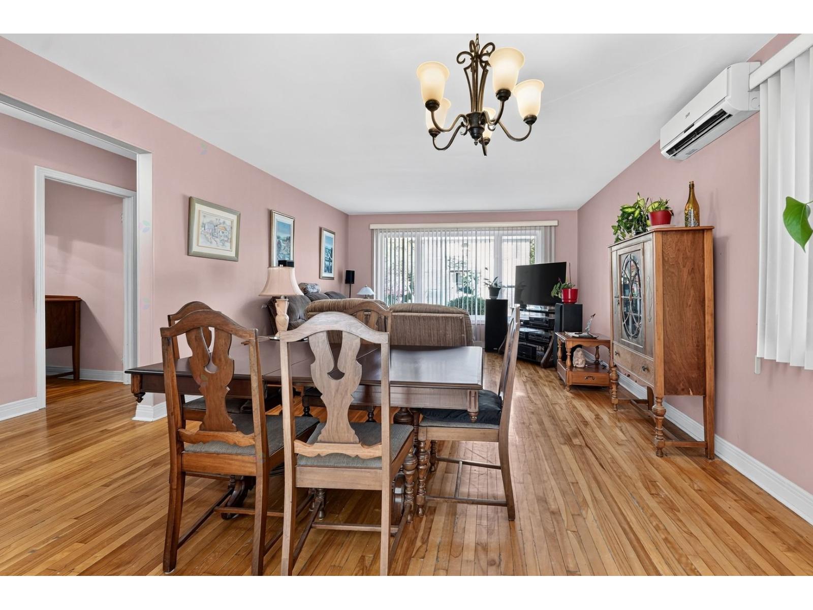 175 Rue Fairfield Longueuil (Greenfield Park) Quebec Canada J4V1Z8 5