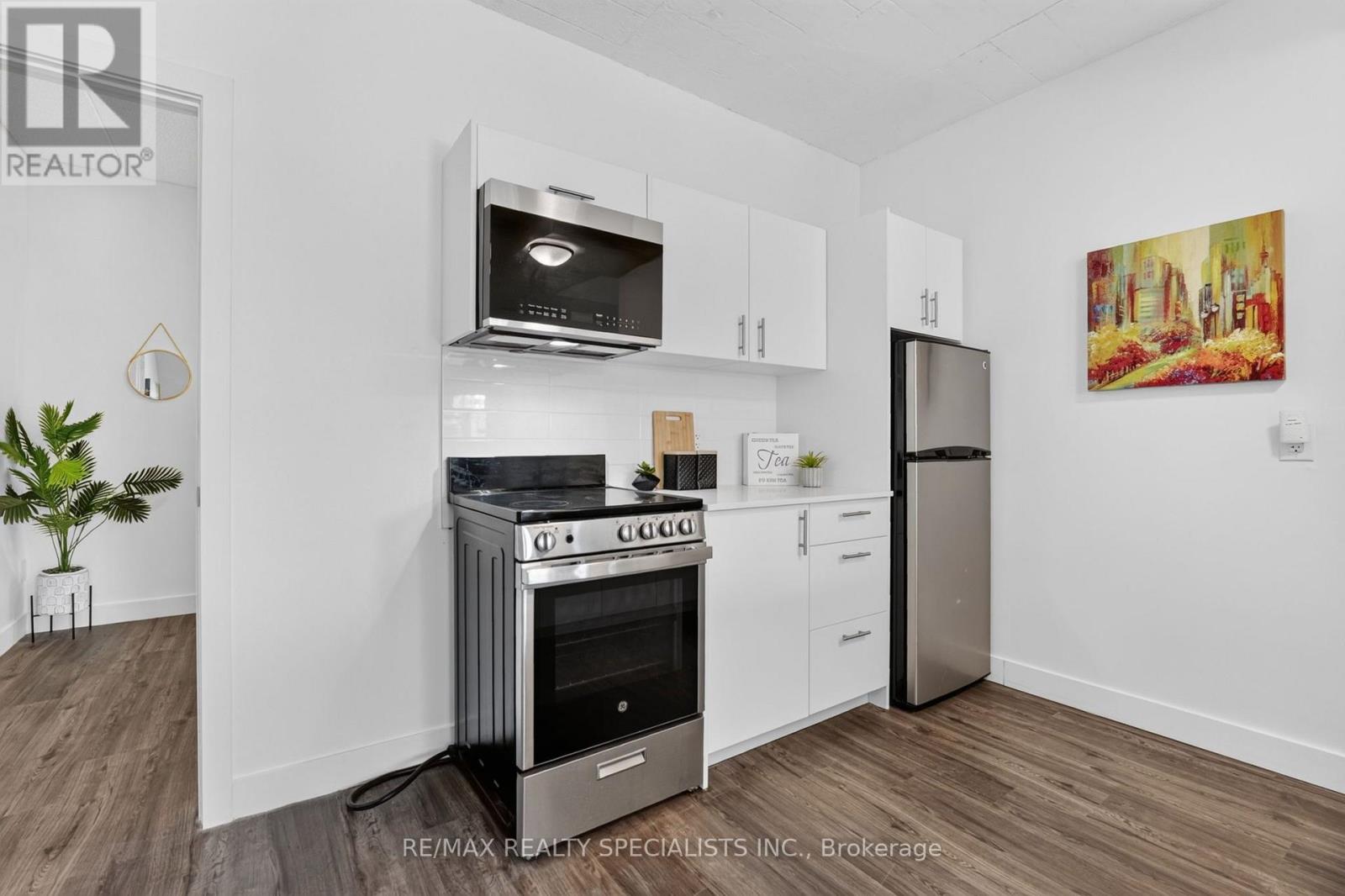 11 - 44 Queenston Street, St. Catharines, Ontario  L2R 2Y9 - Photo 8 - X13873888