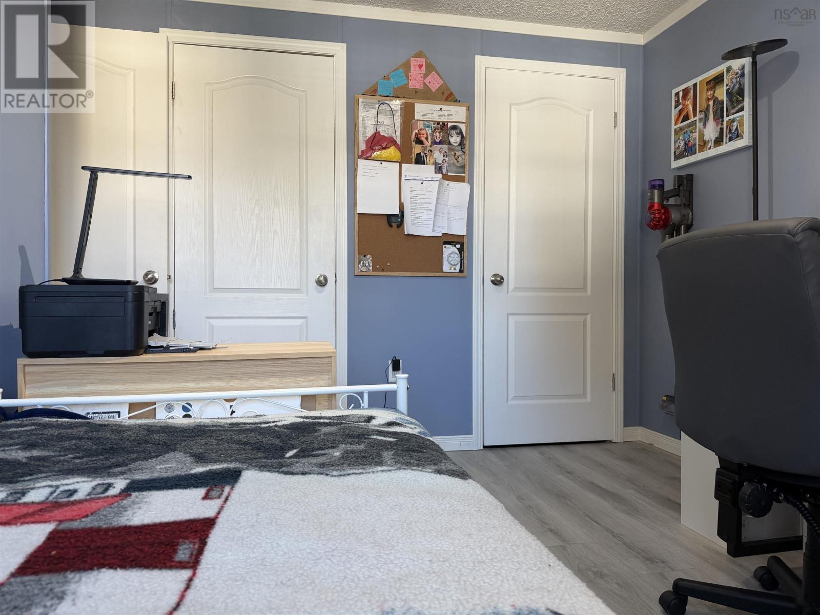 picture 24