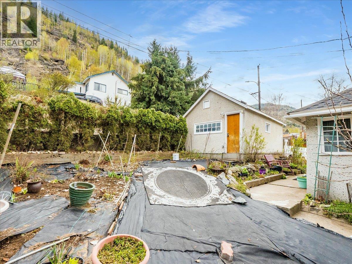 2257 Daniel Street, Trail, British Columbia  V1R 4H2 - Photo 47 - 10384358