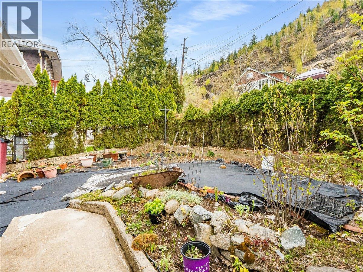 2257 Daniel Street, Trail, British Columbia  V1R 4H2 - Photo 48 - 10384358