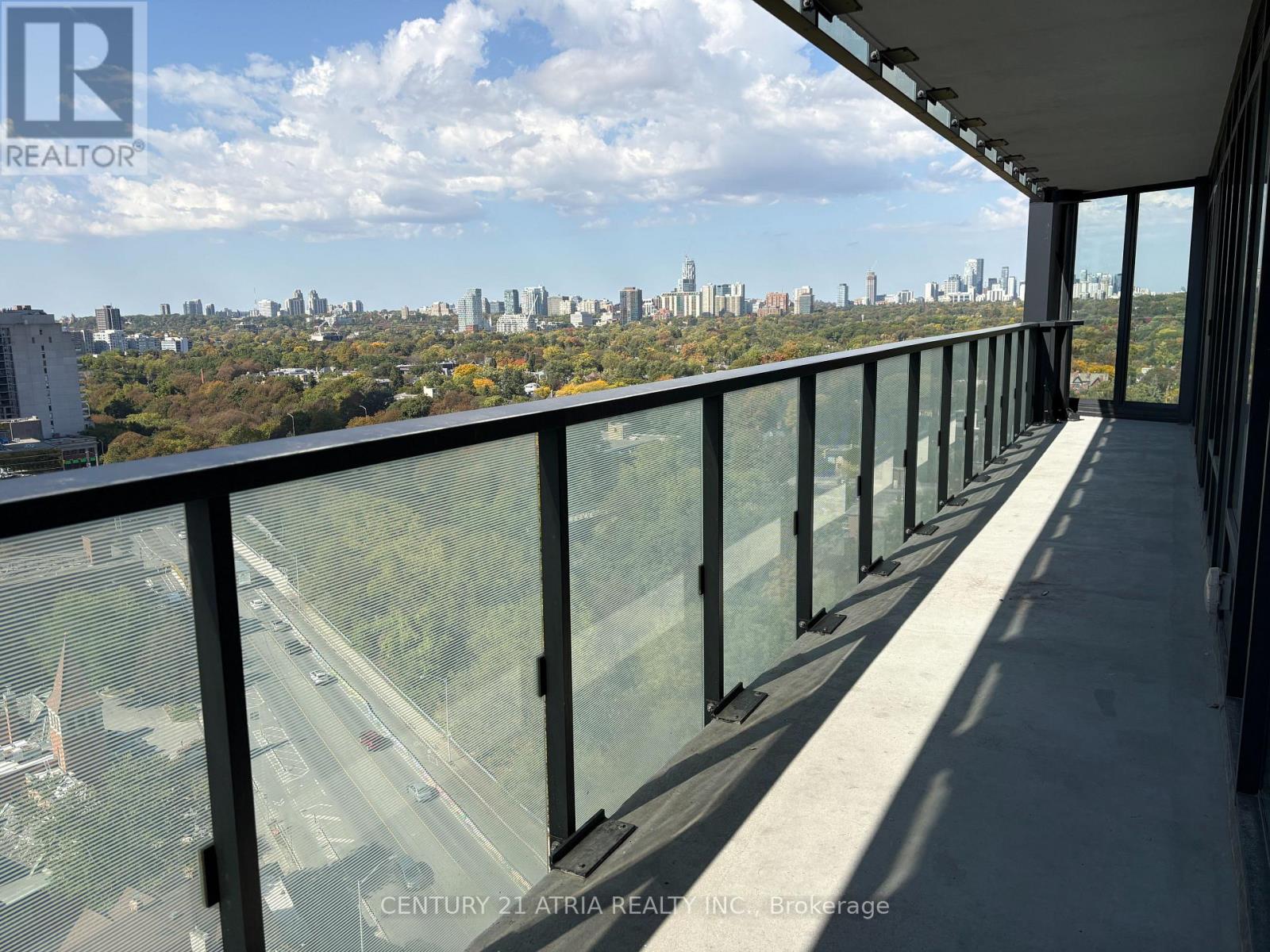 1702 - 575 BLOOR STREET E, Toronto, Ontario