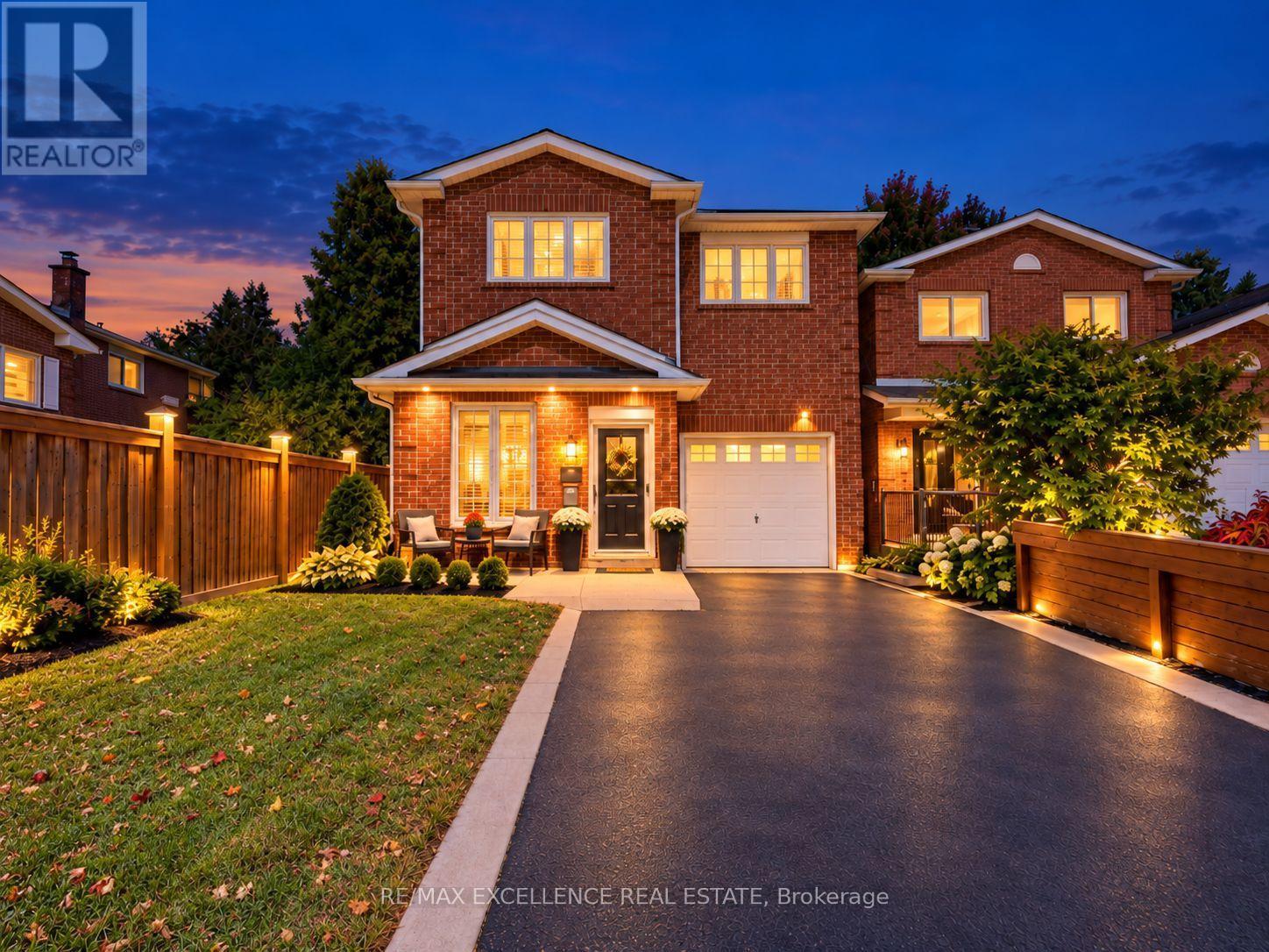 41 Trewartha Crescent, Brampton, Ontario  L6Z 1X3 - Photo 1 - W13873850