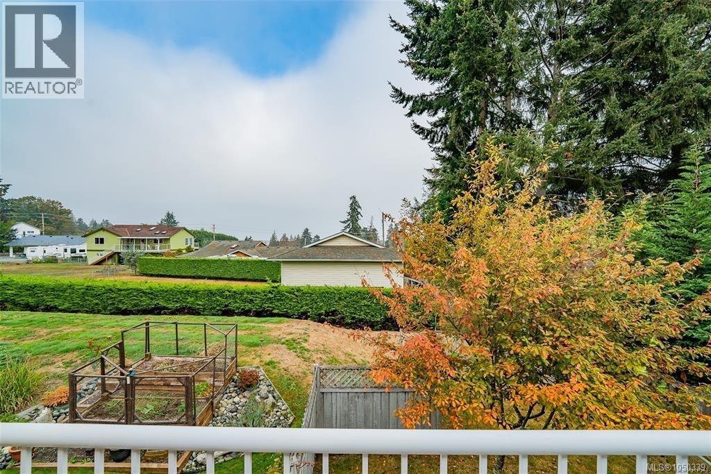 4 1225 Centre Rd