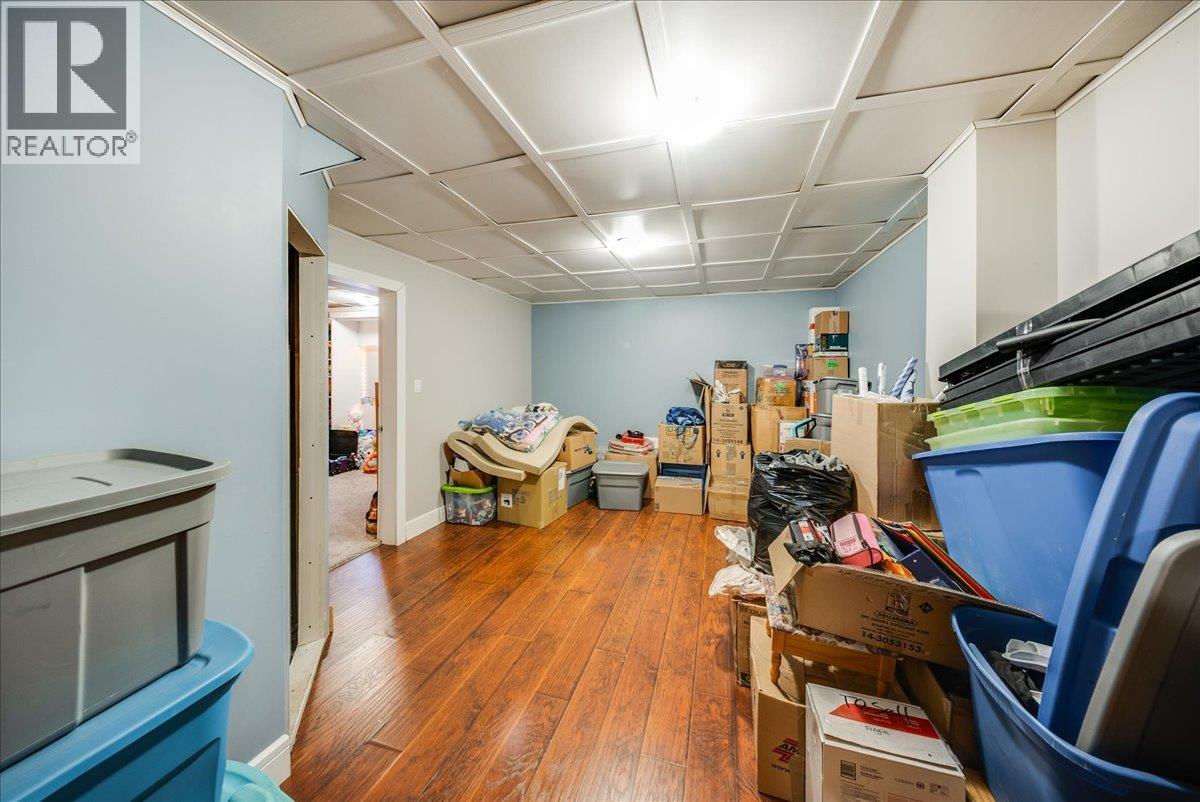 290 8th Avenue, Montrose, British Columbia  V0G 1P0 - Photo 19 - 10402155