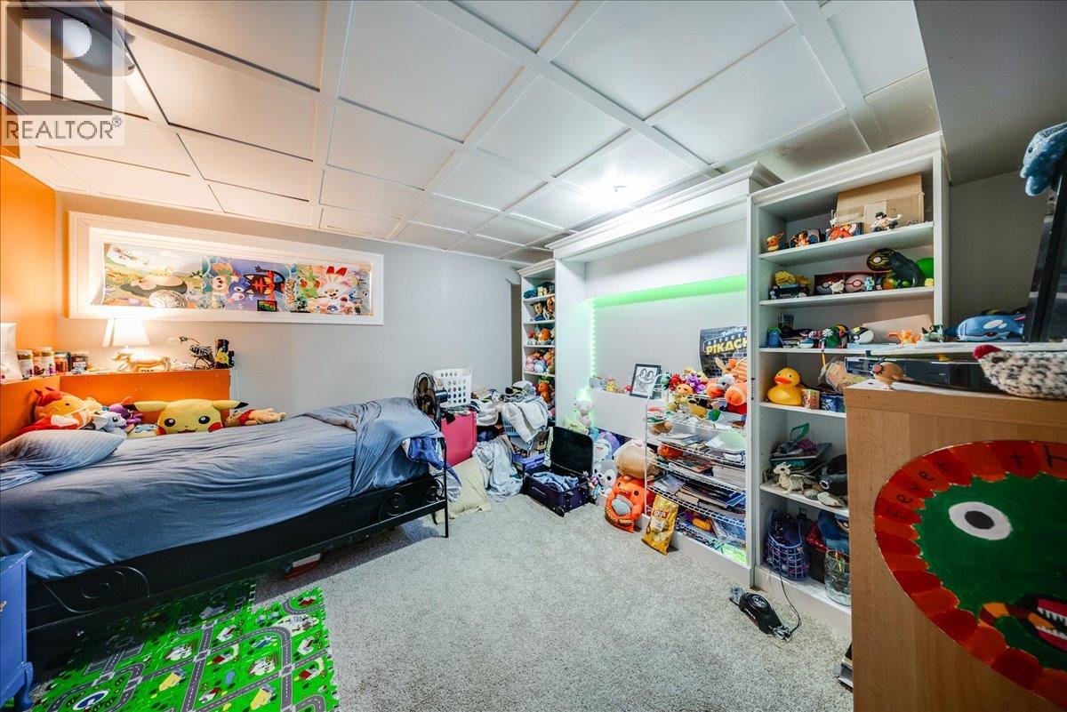 290 8th Avenue, Montrose, British Columbia  V0G 1P0 - Photo 21 - 10402155