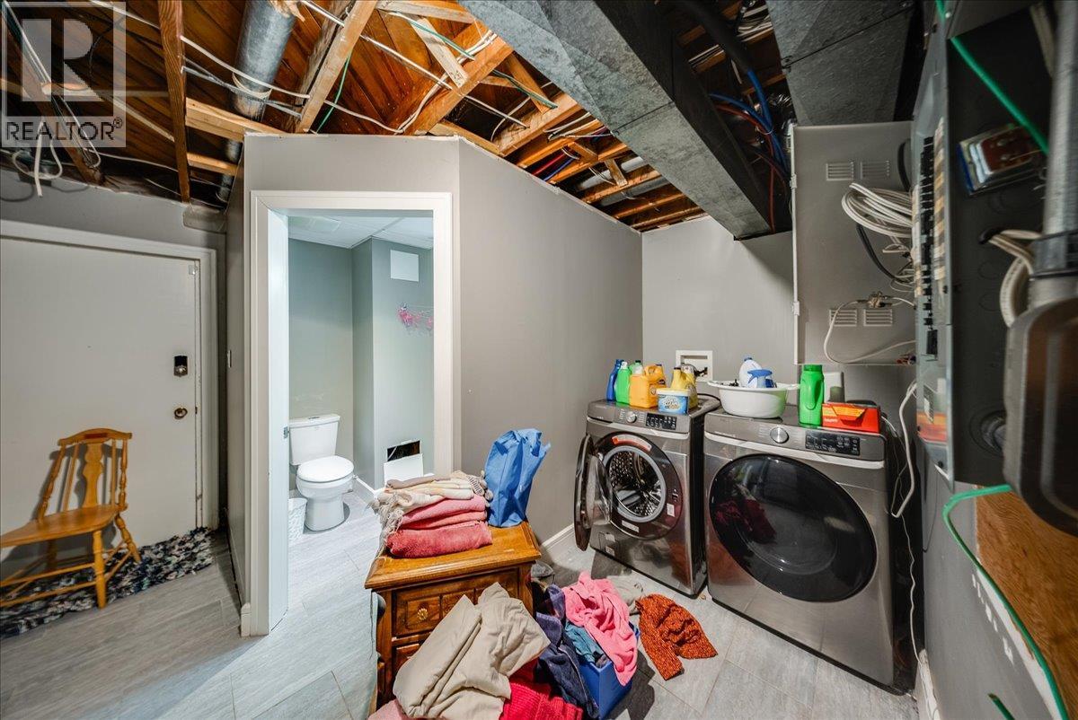 290 8th Avenue, Montrose, British Columbia  V0G 1P0 - Photo 23 - 10402155