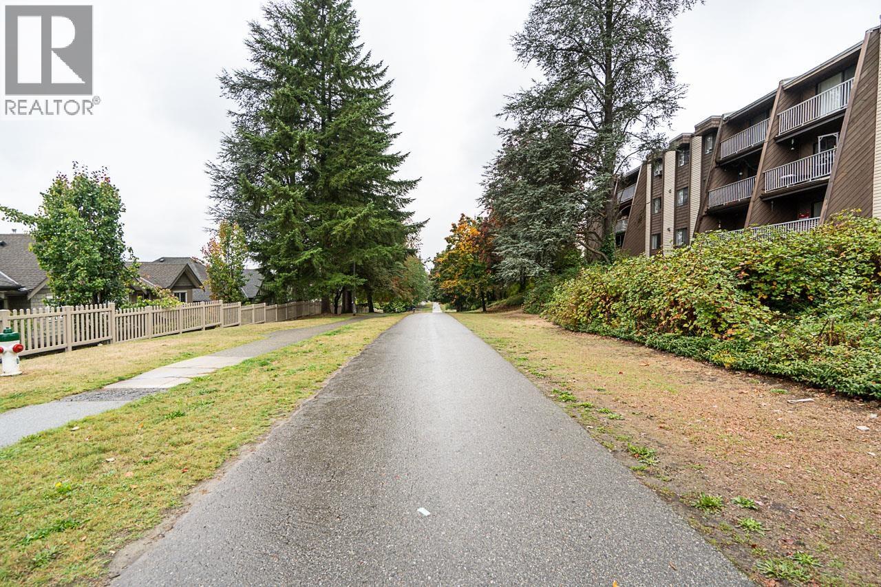 212 3921 Carrigan Court, Burnaby, British Columbia  V3N 4J7 - Photo 30 - R3173030