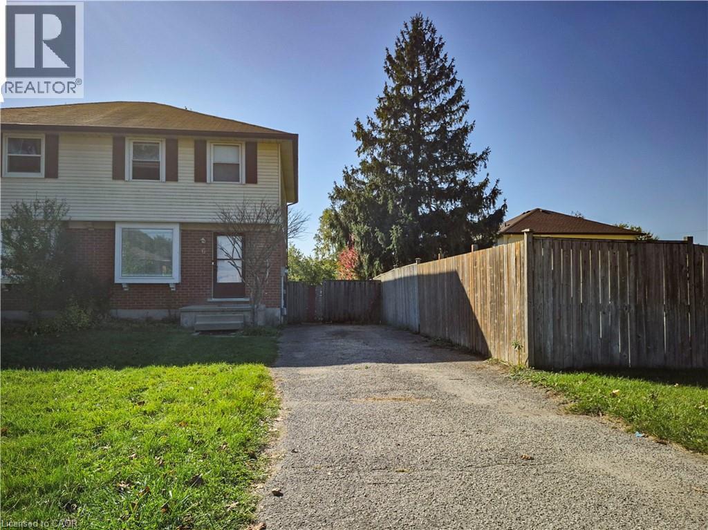 6 Stanley Avenue, Kitchener, Ontario  N2K 1C5 - Photo 1 - 40869254