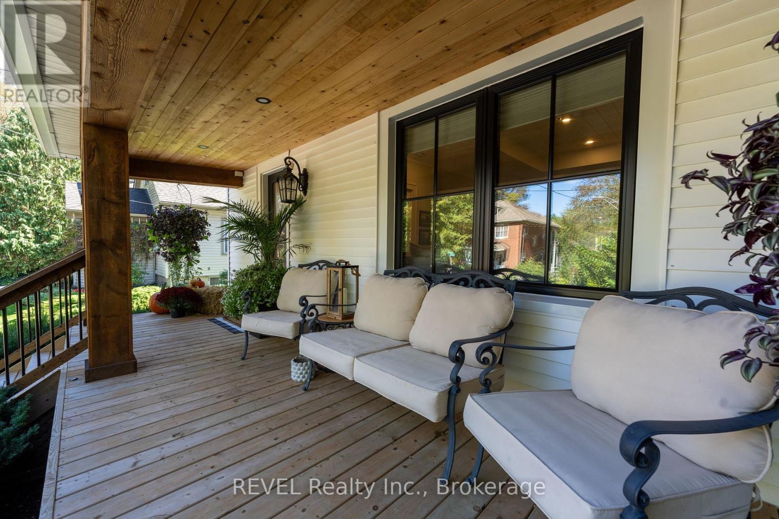 6 Elm Avenue, Pelham, Ontario  L0S 1E3 - Photo 6 - X13874010