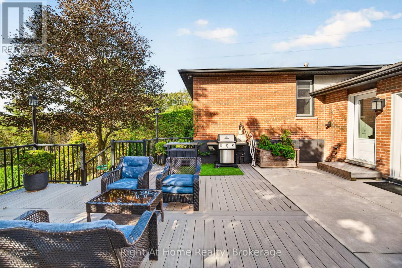 23 Laurendale Avenue, Hamilton, Ontario  L0R 2H3 - Photo 30 - X13874008