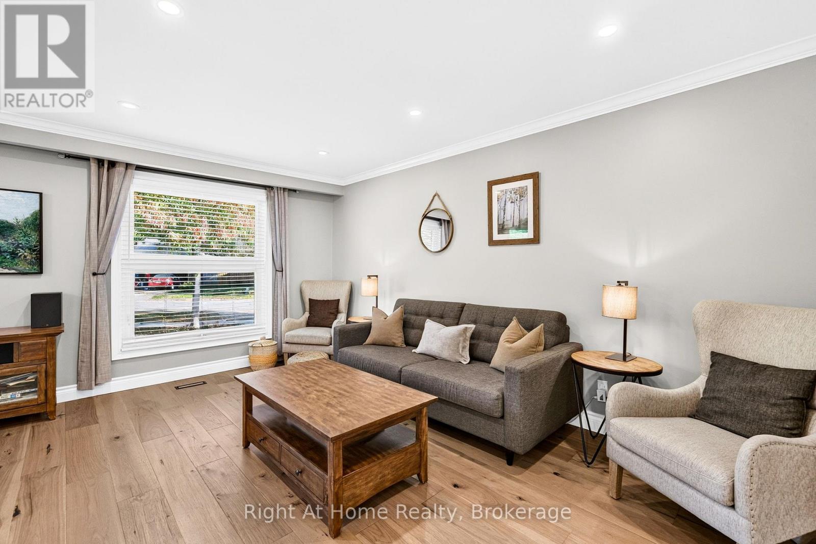 23 Laurendale Avenue, Hamilton, Ontario  L0R 2H3 - Photo 6 - X13874008