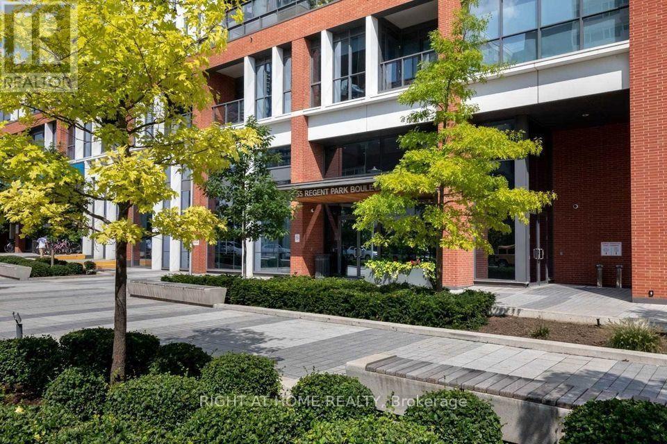 2003 - 55 Regent Park Boulevard, Toronto, Ontario  M5A 0C2 - Photo 3 - C13874046