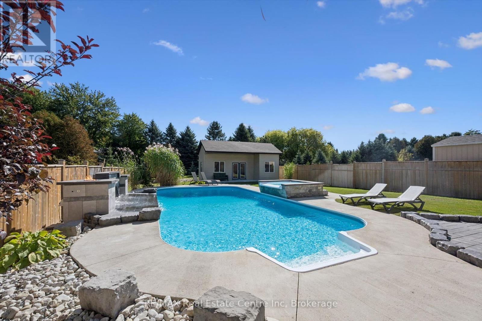 106 Ryan Street, Centre Wellington, Ontario  N1M 0E4 - Photo 31 - X13874014