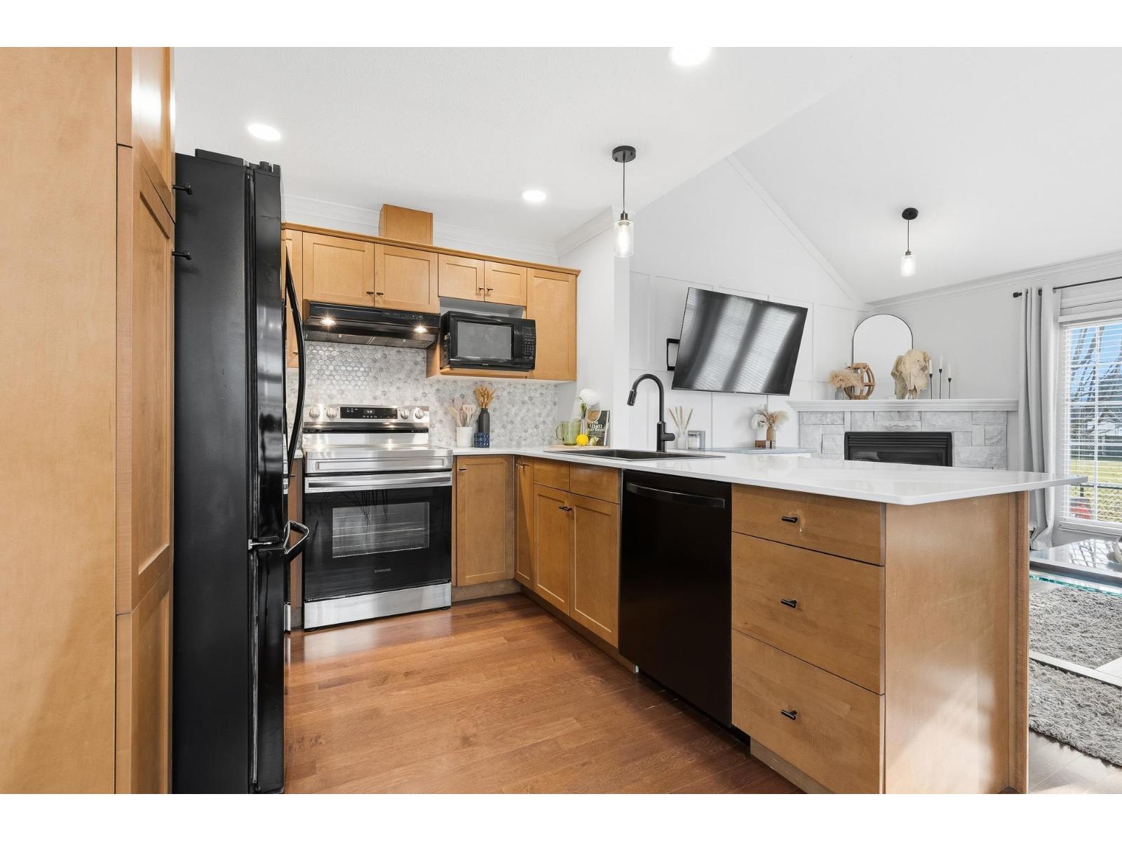 4 46150 RIVERSIDE DRIVE|Chilliwack Proper East