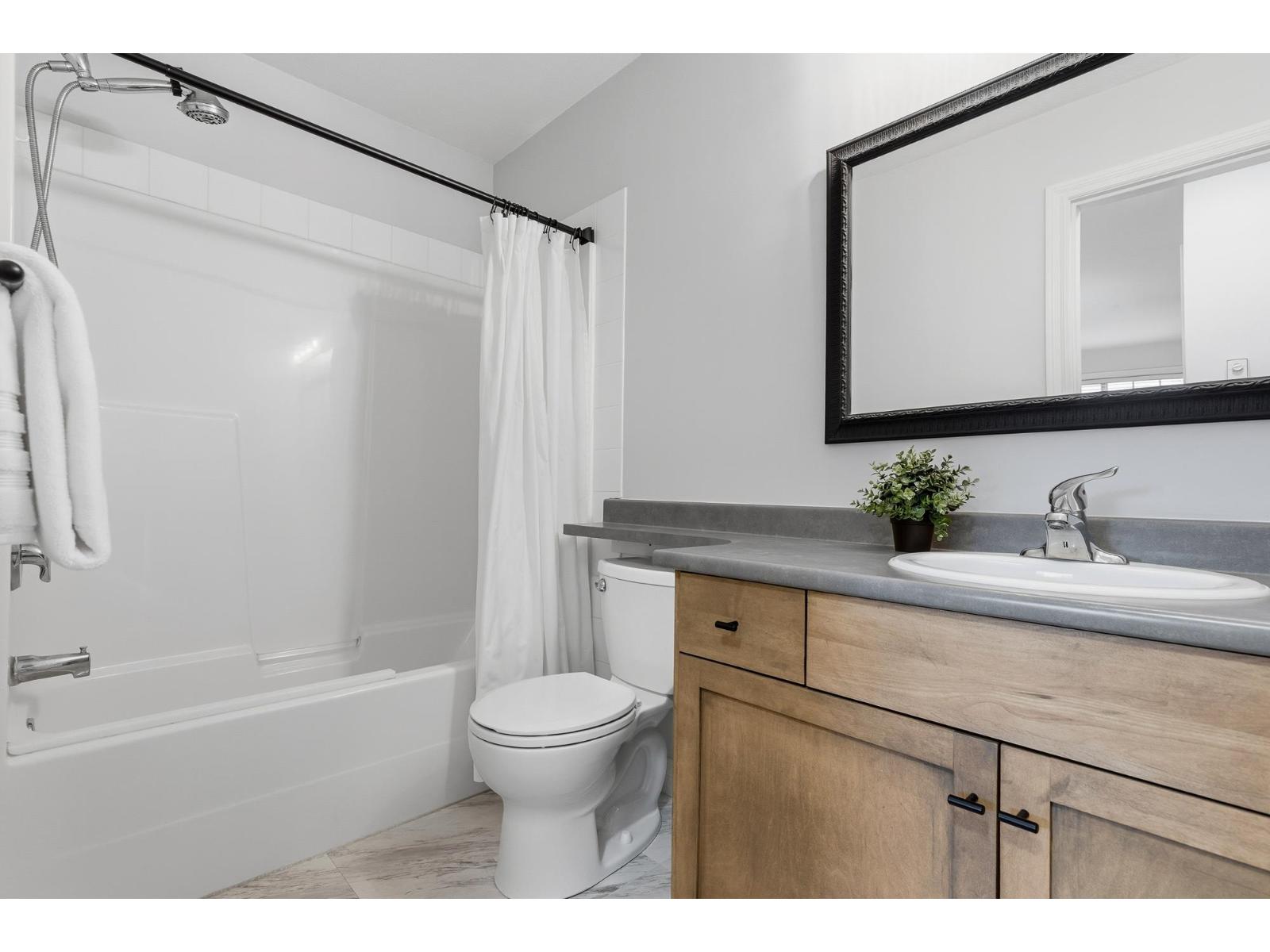 4 46150 RIVERSIDE DRIVE|Chilliwack Proper East