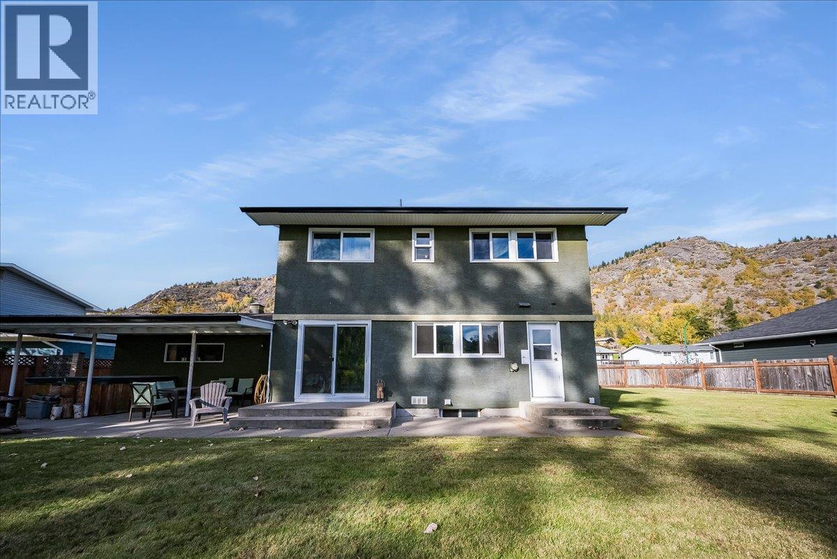 3866 Carnation Drive, Trail, British Columbia  V1R 4W9 - Photo 36 - 10402847