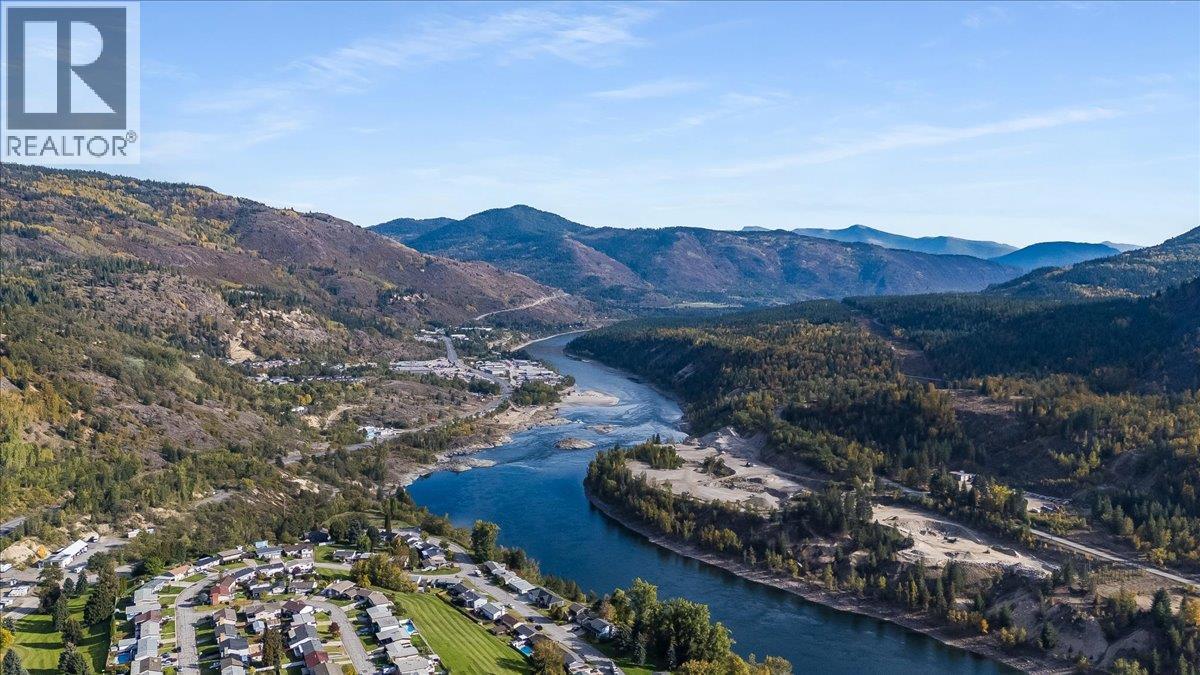 3866 Carnation Drive, Trail, British Columbia  V1R 4W9 - Photo 47 - 10402847