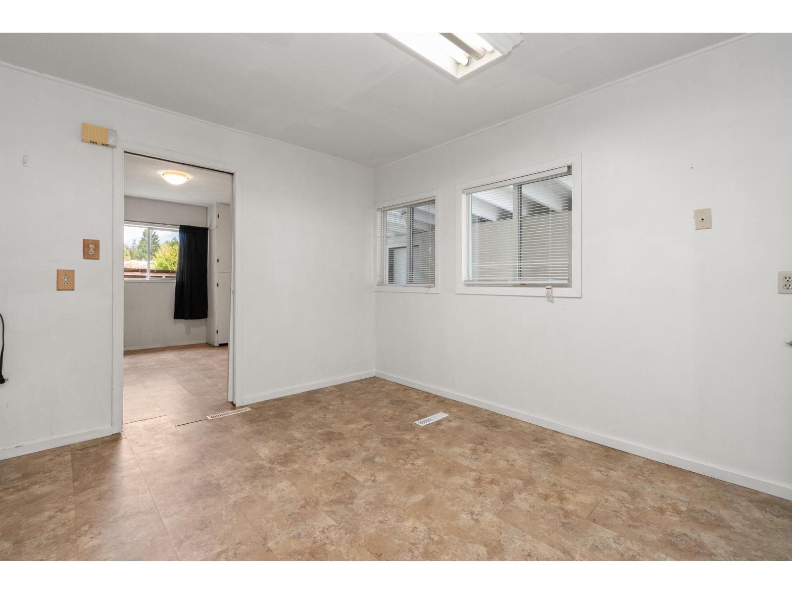 561 THACKER AVENUE|Hope