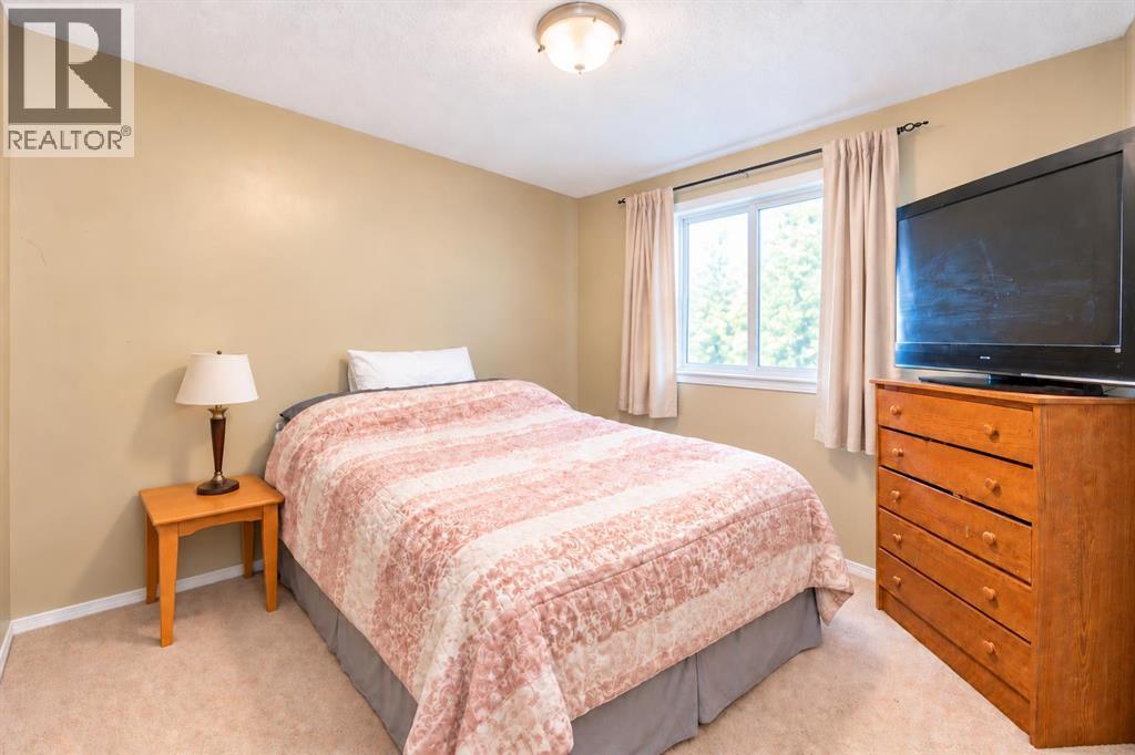 350 Northlands Pointe Ne, Medicine Hat, Alberta  T1C 0C1 - Photo 18 - A2349361