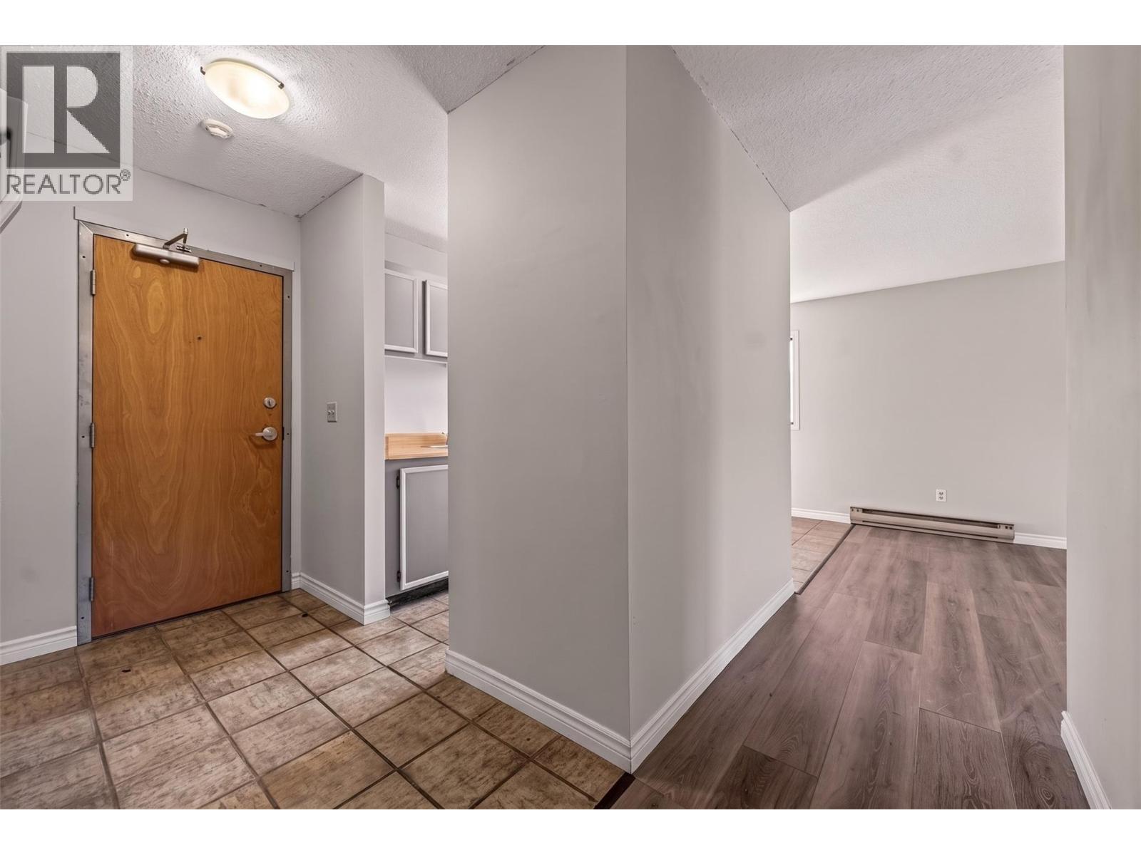 150 Skaha Place Unit# 413