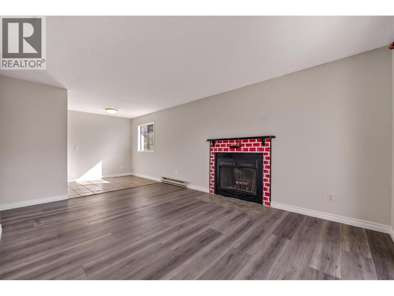 150 Skaha Place Unit# 413