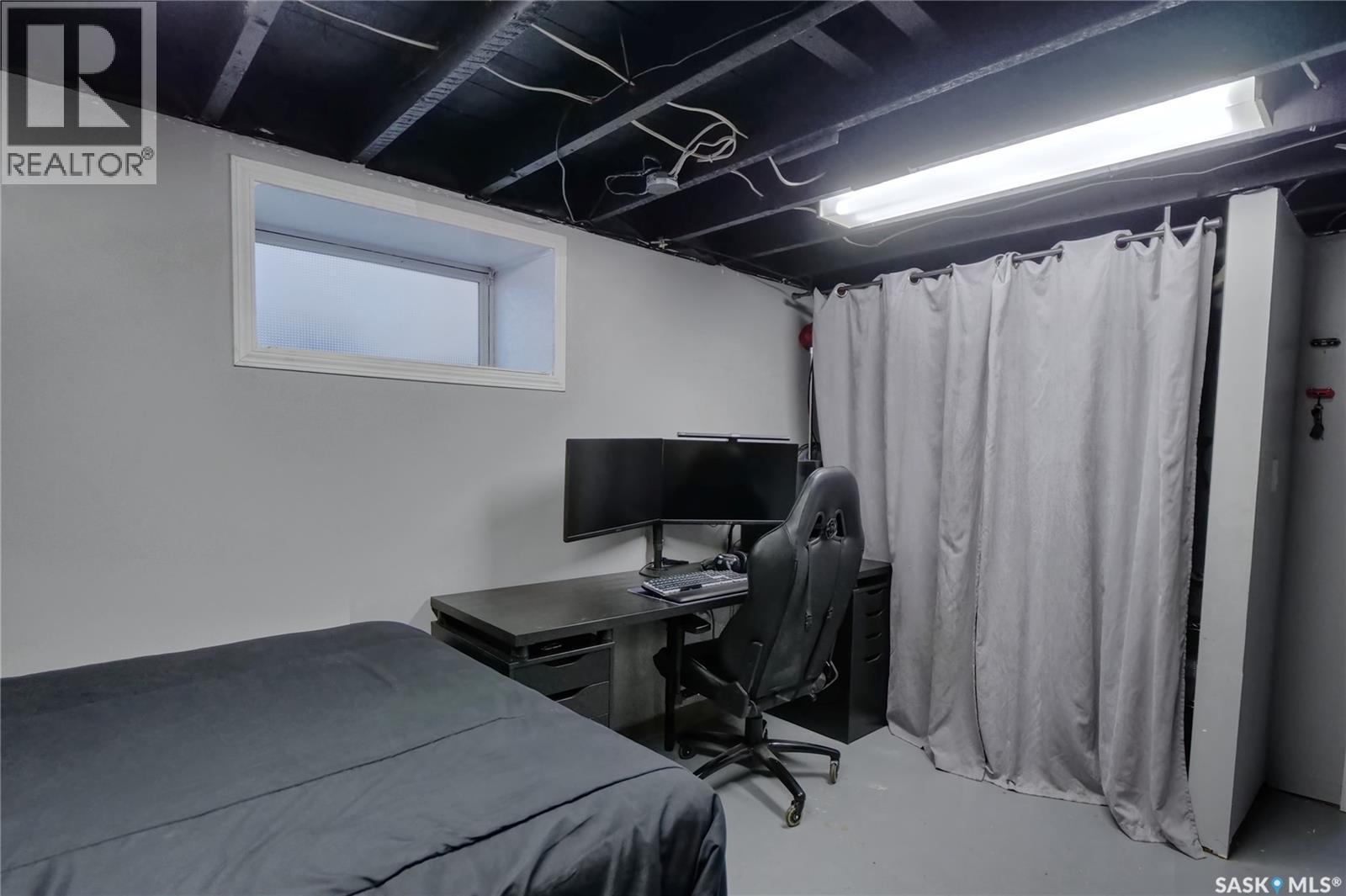 1042 Algoma Avenue, Moose Jaw, Saskatchewan  S6H 3Z5 - Photo 23 - SK050441