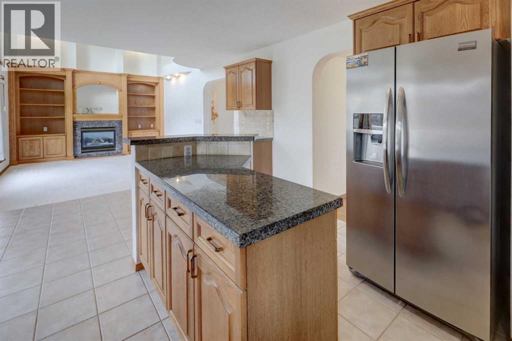 662 Arbour Lake Drive NW, Calgary, Alberta  T3G 4T6 - Photo 10 - A2347162