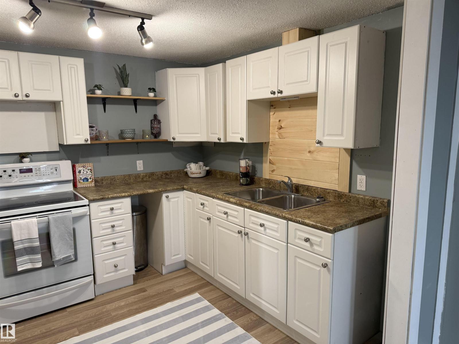 #41 52516 RGE ROAD 16